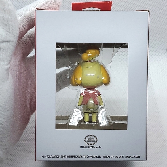 Hallmark Nintendo Animal Crossing Isabelle Christmas Ornament - Picture 10 of 11